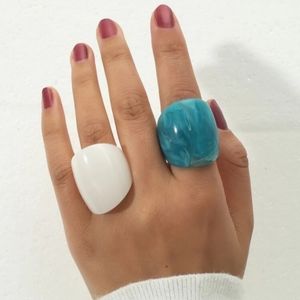 Acrylic Resin Ring Set!